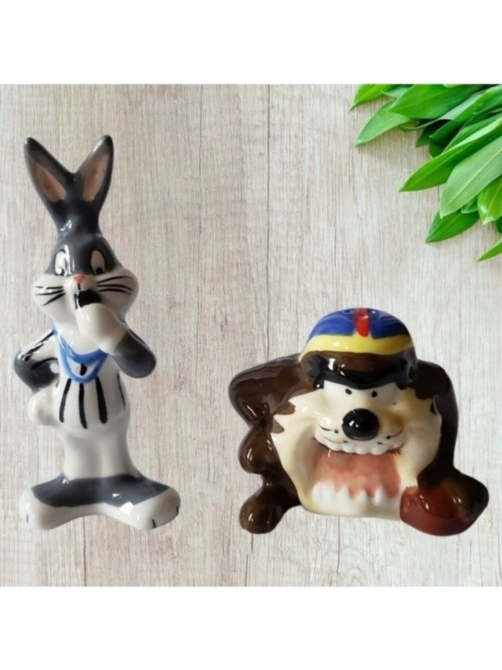 Vintage Looney Tunes Taz and Bugs Bunny Salt and Pepper Shakers